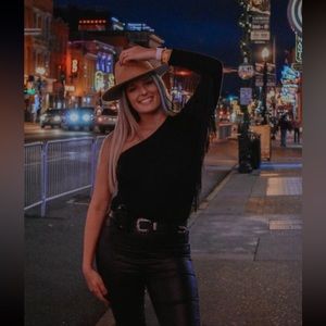 One shoulder fringe top